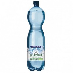 Acqua frizzante 1,5 L bottiglia 25% RPET Levissima